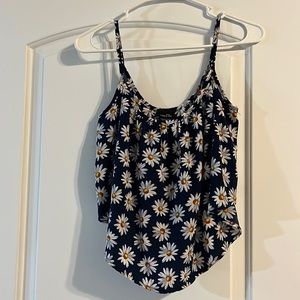 Rue 21 Daisy Crop Top with spaghetti straps. Size M.